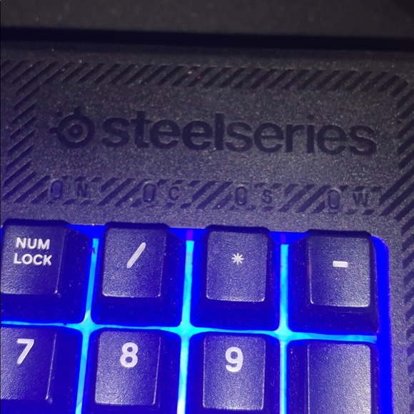 Steel series keyboard - Picture 2 of 2